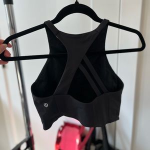 Lululemon high neck sports bra size 6